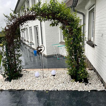 Oneux Village Theux Exteriör bild